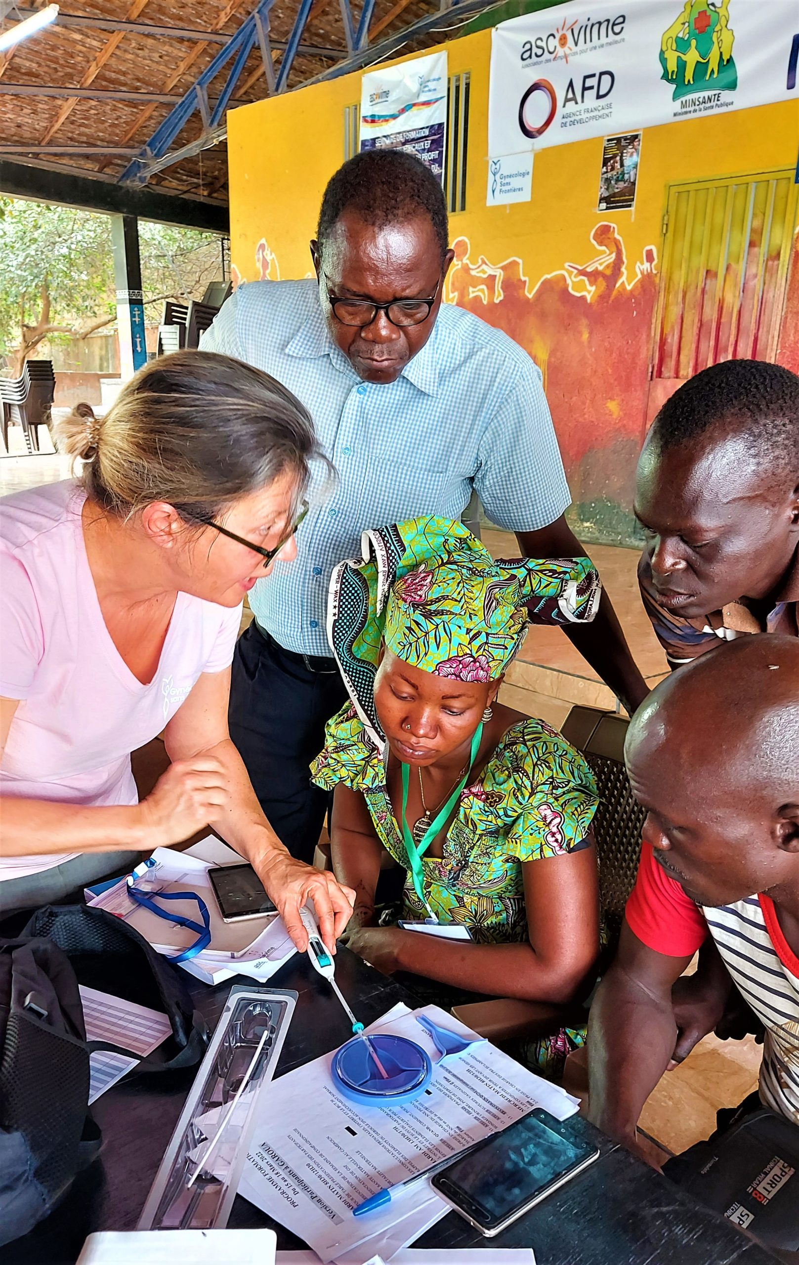 Cameroun – Partenariat ASCOVIME/GSF – Compagnonnage & formation en soins obstétricaux et néonataux d’urgence